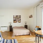 Grenelle - Studio - Paris 7